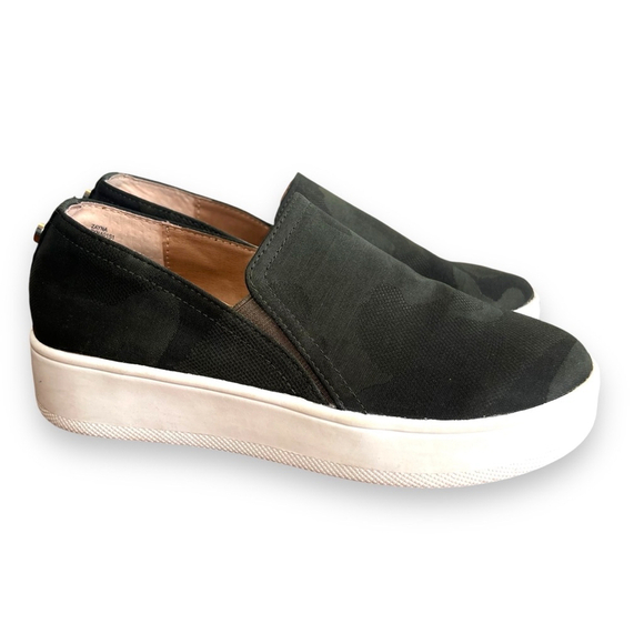 Steve Madden Shoes - Steve Madden Women’s Zayna Slip On Camo Size 7.5 M